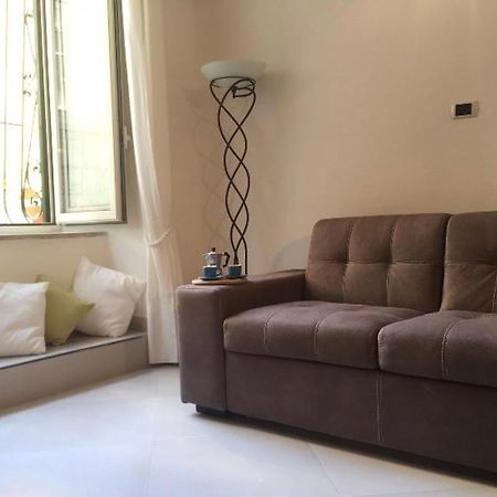 شقة Santi Apostoli House نابولي المظهر الخارجي الصورة