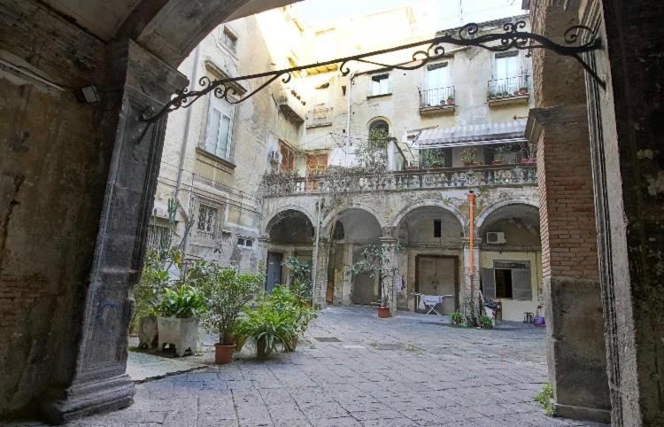 شقة Santi Apostoli House نابولي المظهر الخارجي الصورة